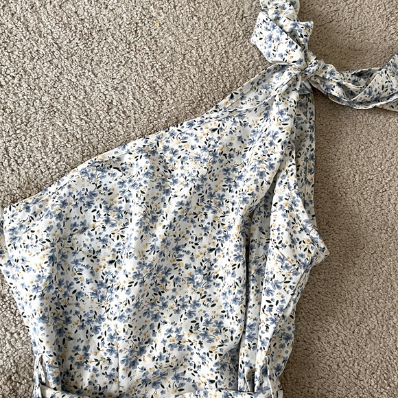 Floral One Shoulder Tie Dress - Picture 2 of 6